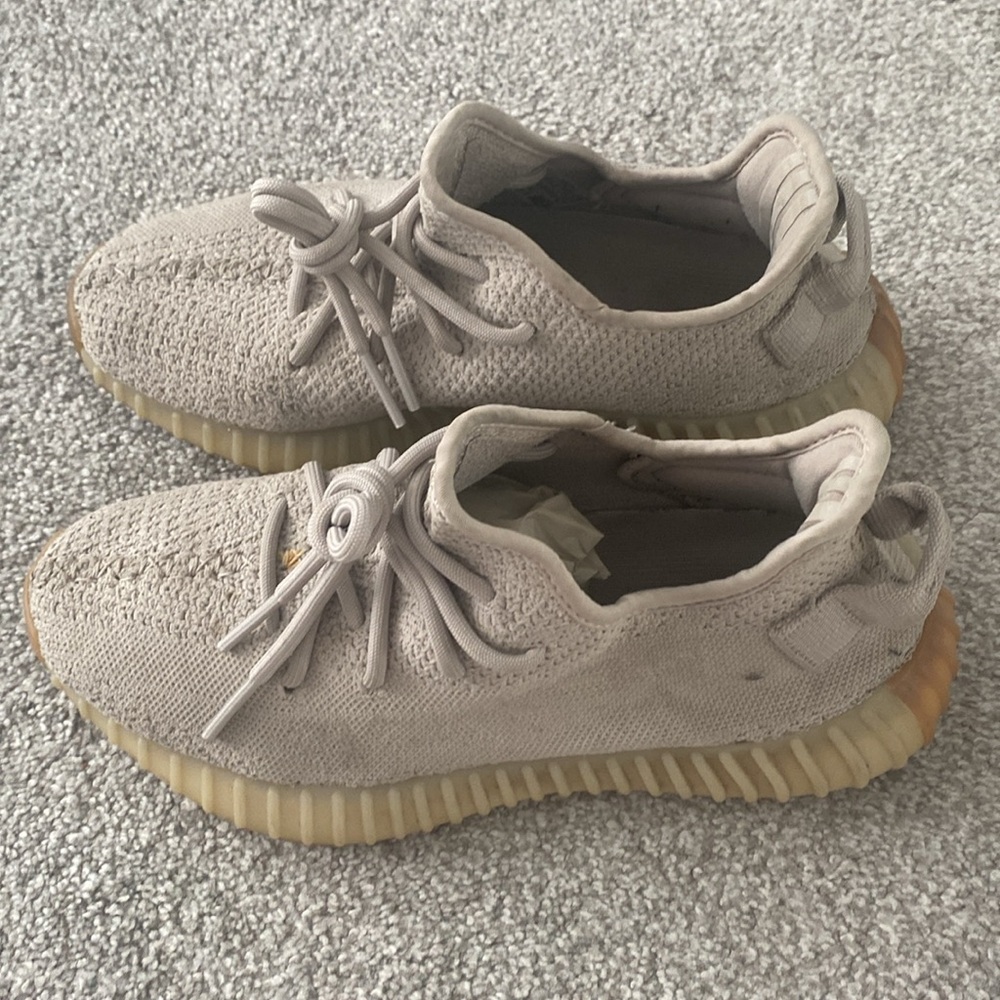 Yeezy - Picture 3 of 5